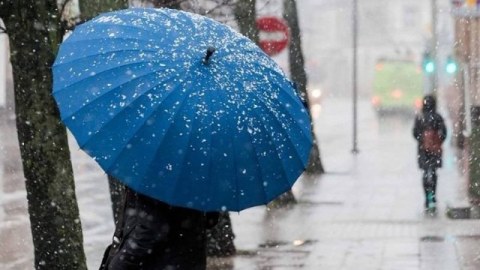 Nazirlik hava şəraiti ilə bağlı müraciət etdi