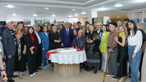 UNEC kollektivi İlaxır çərşənbəni “Ahıllar Evi”ndə qeyd edib - FOTOLAR