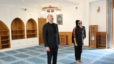 İlham Əliyev və xanımı Suqovuşanda məscidin AÇILIŞINDA