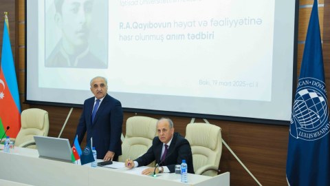 UNEC-də Rəşid Qayıbovun xatirəsi anıldı - FOTOLAR