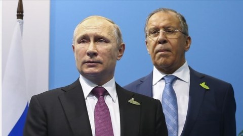 Putin Lavrovu təltif etdi