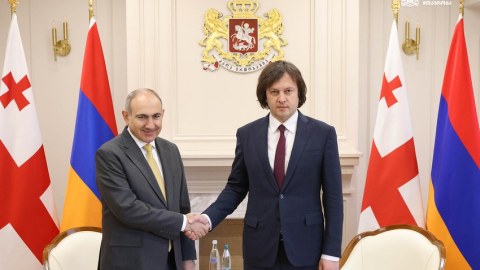 Gürcüstan və Ermənistan baş nazirləri GÖRÜŞDÜ