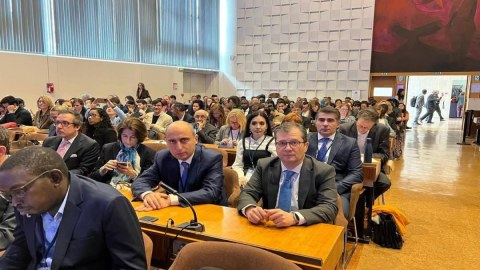 Emin Əmrullayev Parisdə&nbsp;Nazirlər Dialoqunda iştirak edir