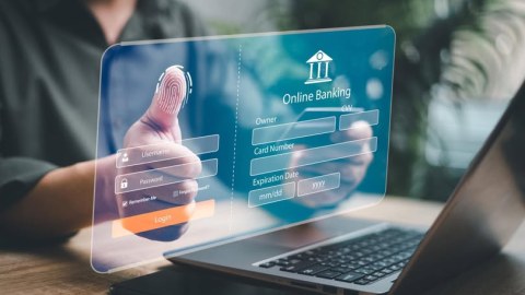 Vətəndaşın bank kartından 27283 manat oğurlandı