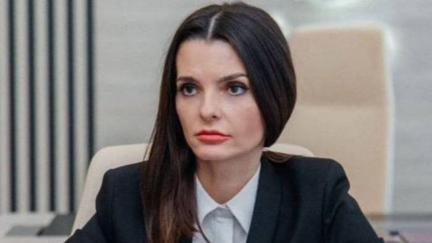 Qaqauziya lideri aeroportda SAXLANILDI