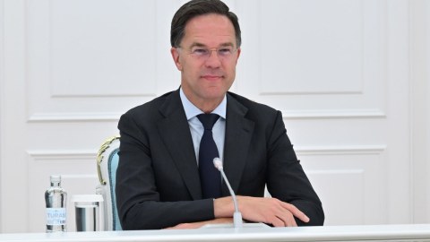 NATO-nun baş katibi Polşaya gedir