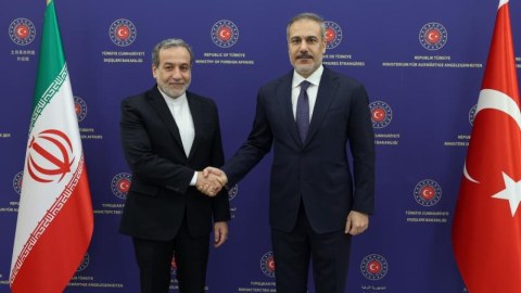 Hakan Fidan iranlı həmkarı ilə regionu müzakirə etdi