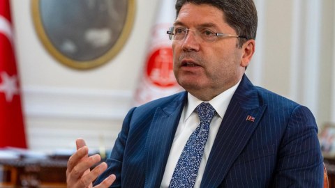 Bu sənəd Türkiyənin daxili işlərinə qarışmağa yönəlib