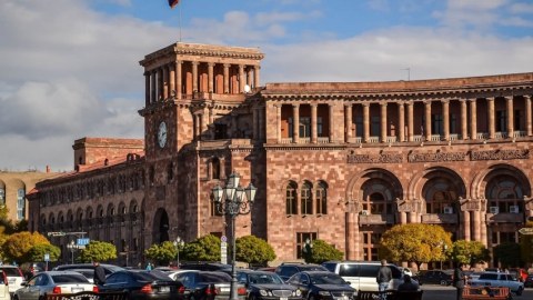 Ermənistanda seçki POZUNTULARI