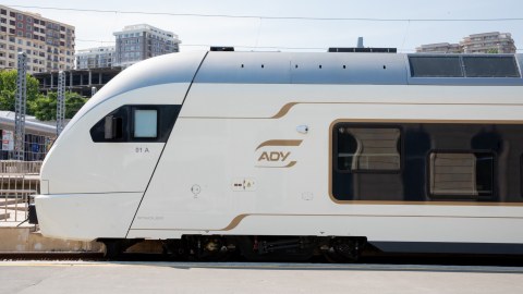 Abşeron dairəvi marşrutu üzrə yeni qatar istifadəyə verildi - FOTOLAR