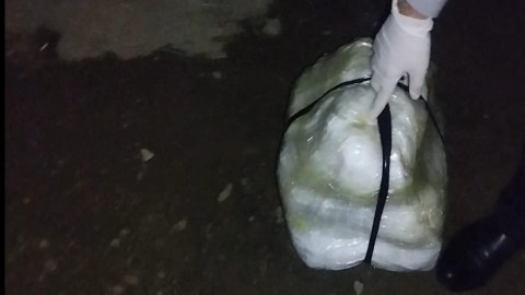 Astarada PUA ilə narkotik daşıyan şəxs tutuldu - FOTO