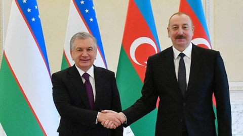 Mirziyoyev İlham Əliyevə ZƏNG ETDİ