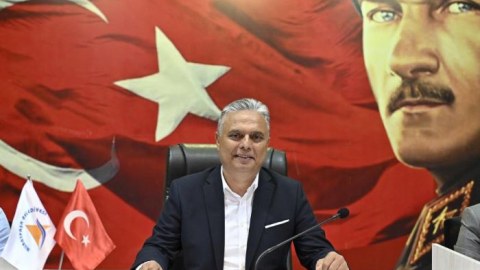 Ümit Uysal CHP başqanlığına namizədlikdən ÇƏKİLDİ