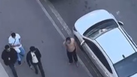 Bakıda yarıçılpaq şəxs SAXLANILDI
