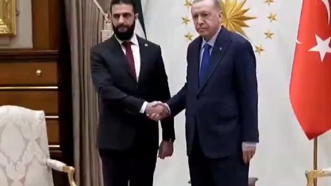 Suriya prezidenti Türkiyəyə gedir