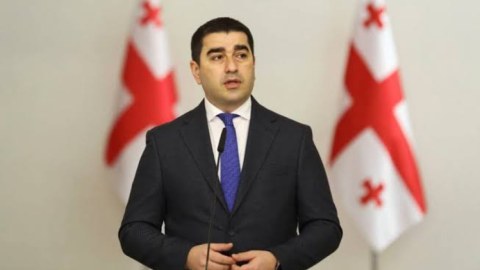 Siyasətçilərin xaricdən maliyyə&nbsp;alması qadağan olunur