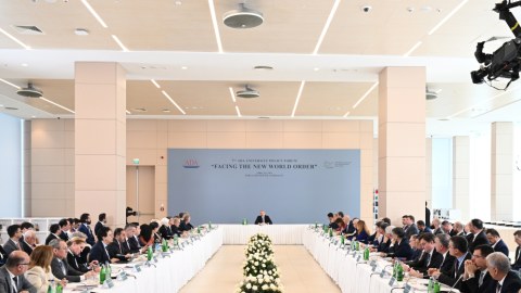 Baydenin dövründə ABŞ-la münasibətlər böhrana uğramışdı