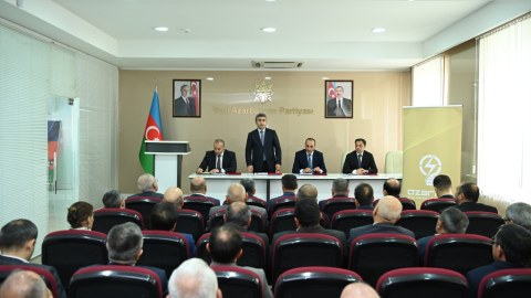“Azərişıq” nümayəndələri sahibkarlarla görüşüb - FOTOLAR