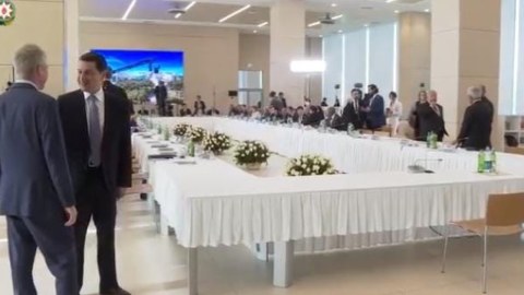 İlham Əliyevin çıxışına belə hazırlaşdılar - VİDEO