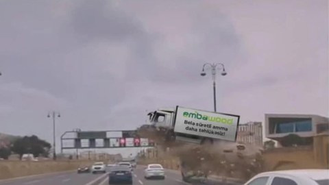 “Embawood” faciəvi hadisədən xal toplamaq istədi, tənqid olundu