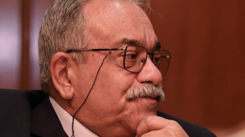 Cahangir Novruzovu ölkəyə dəvət edək! - Deputat