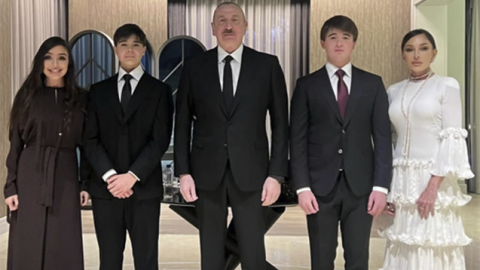 Prezident ailəsi ilə birgə Antalyada - FOTO