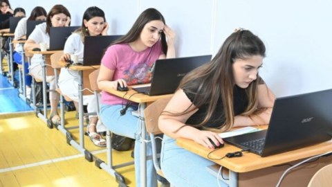 Müəllimlərlə bağlı müsabiqədə qeydiyyat BAŞA ÇATIB