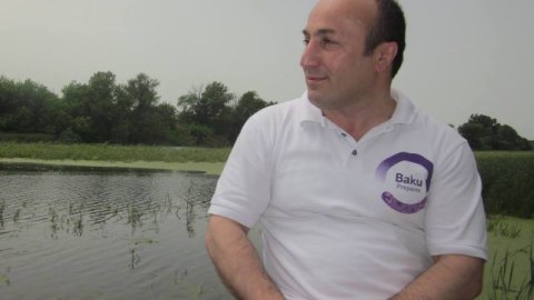 &ldquo;Cahangir Novruzovsuz teatr batacaq hökmünü vermək olmaz&rdquo; -&nbsp;SƏNƏTŞÜNAS
