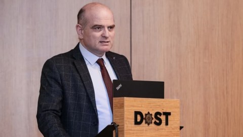 Azərbaycanın valyuta sabitliyi üçün real risk görünmür - Elşad Məmmədov