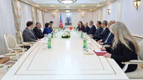 Spiker Hulusi Akarla görüşüb - FOTO