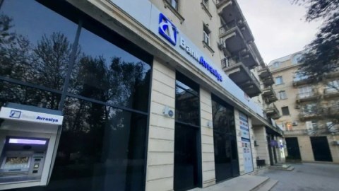 Bu bank verdiyi kreditlərin əksəriyyətini geri ala bilmir