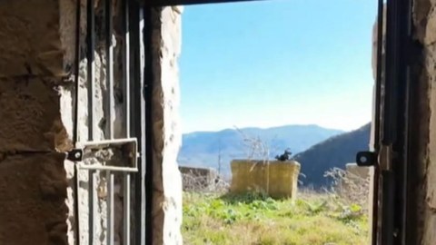 Məbəd, yoxsa hərbi baza?! - Xocalıdan şok kadrlar - VİDEO&nbsp;