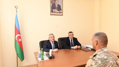 Rövşən Rzayev Yevlaxda vətəndaşları qəbul edib