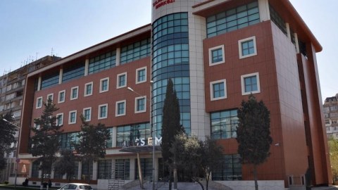 Gəncləri hərbi xidmətdən yayındırmaq üçün öz qanından istifadə edirmiş