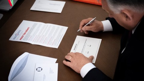 Orban Ukraynaya "YOX" dedi