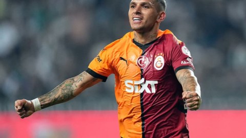 "Qalatasaray" finalda