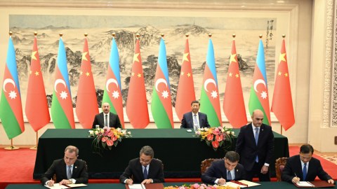 Azərbaycanla Çin arasında vizasız gediş-gəliş Sazişi&nbsp;imzalandı