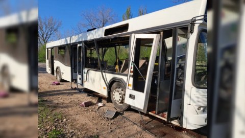 Rusiya ordusu&nbsp;Ukraynada sərnişin avtobusunu vurdu - 9 ölü, 30 yaralı
