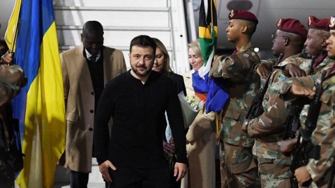 Zelenski Afrika səfərini yarıda qoydu - YENİLƏNİB