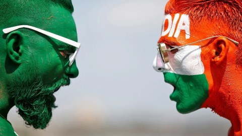 Pakistanla Hindistan arasında nə baş verir?