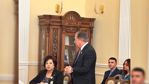 Bəxtiyar Vahabzadənin 100 illiyi münasibətilə kitab çap olundu