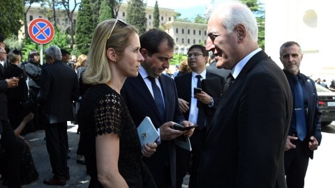 Kallas Ermənistan Prezidenti ilə danışıqlar apardı