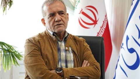 Pezeşkian partlayış olan limana GEDƏCƏK