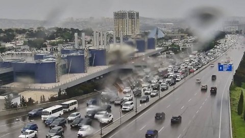 Hazırda tıxac olan yolların SİYAHISI
