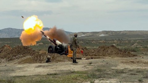 Ordumuz artilleriyanı işə saldı - FOTO