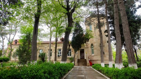 ADY-nin tarixi binası mədəniyyət abidəsi statusu aldı - FOTOLAR