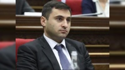 Ermənistanda yüksək vəzifəli məmur istefa verdi