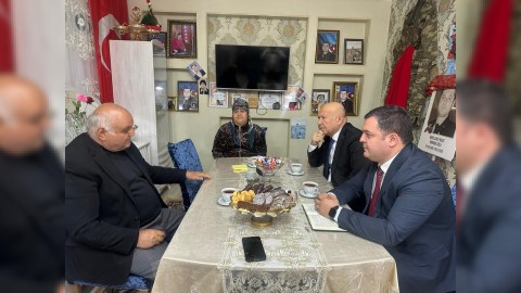 Səyyad Salahlı şəhid ailəsini ziyarət etdi - FOTOLAR