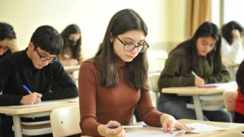 Bu abituriyentlər qəbul olmaq üçün 300-dən çox bal toplamalıdırlar