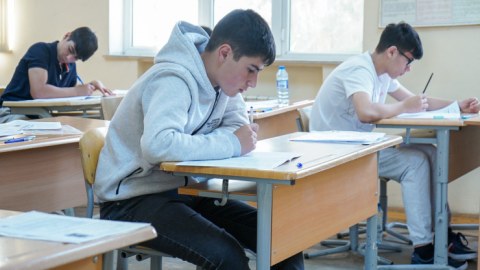 Qəbul imtahanlarına qeydiyyat bitdi: ən çox abituriyent bu qrupdadır - STATİSTİKA